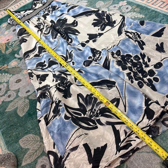 BCBGMAXAZRIA Silk Maxi Dress 6 White Blue Sleeveless Floral Abstract Ruffle Long - Picture 9 of 15